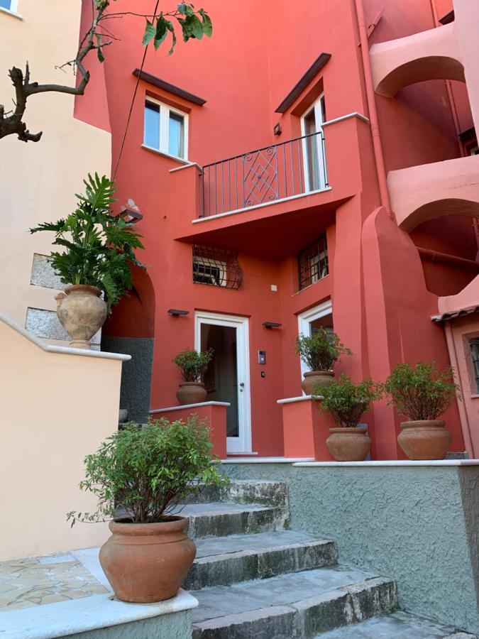 Dimora Del Leone Gaeta Bed and Breakfast Buitenkant foto