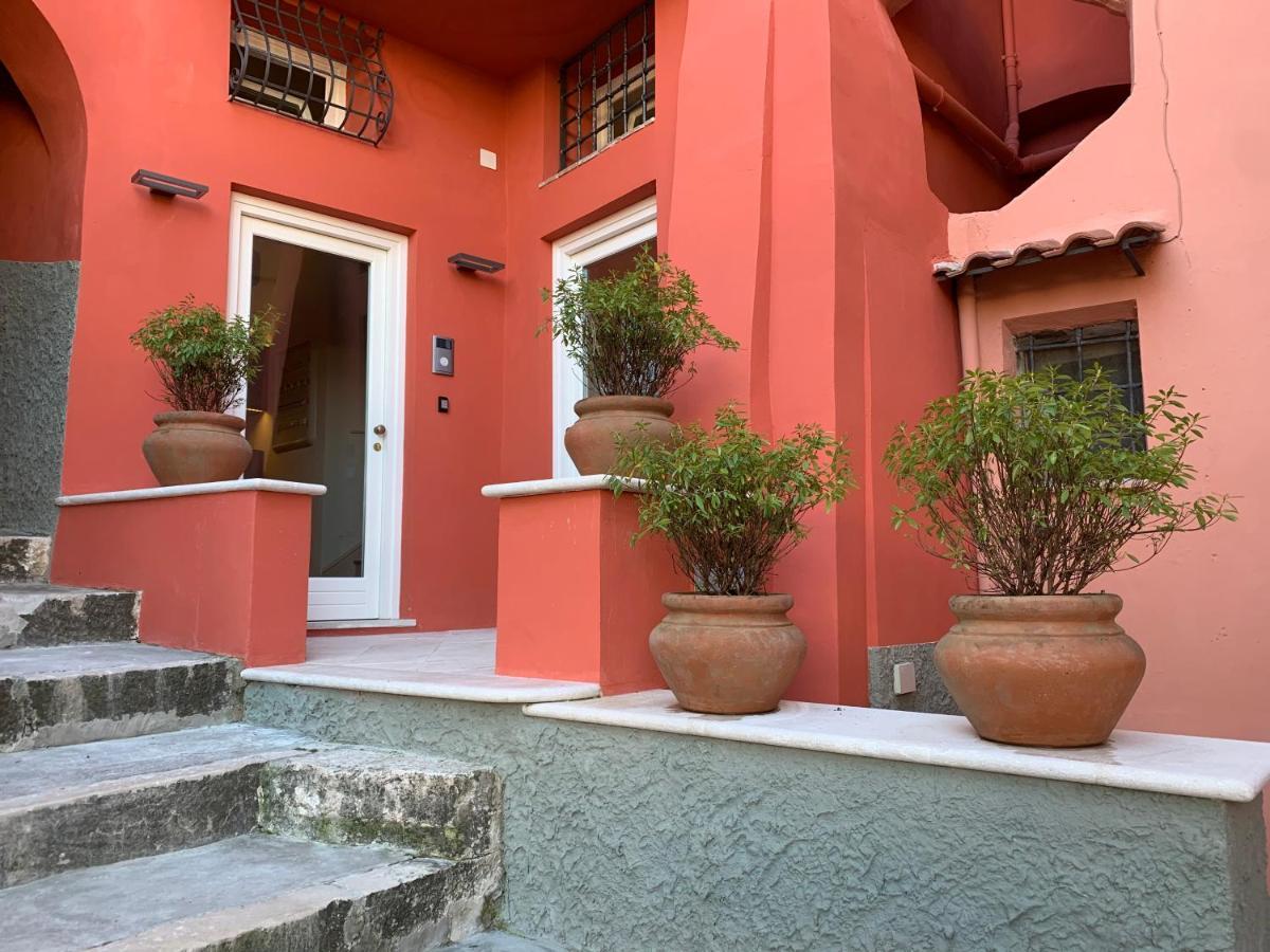 Dimora Del Leone Gaeta Bed and Breakfast Buitenkant foto