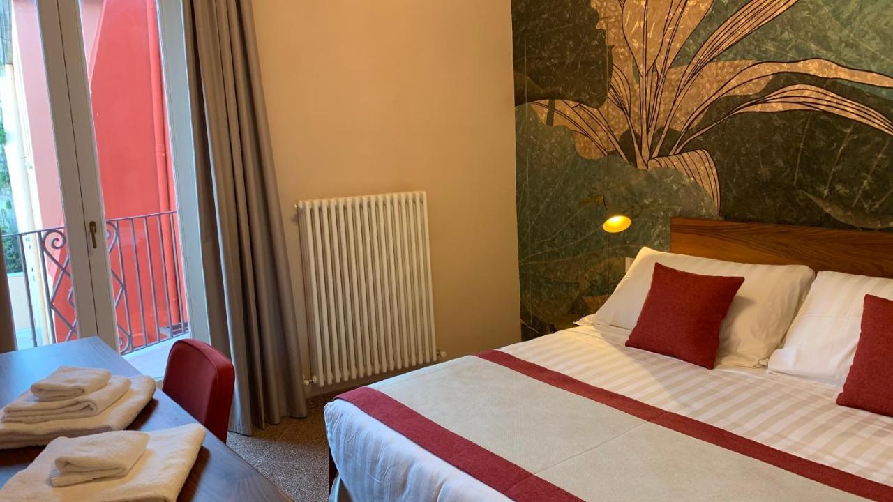Dimora Del Leone Gaeta Bed and Breakfast Buitenkant foto