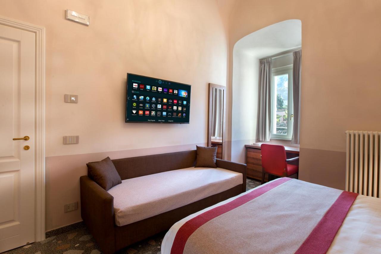 Dimora Del Leone Gaeta Bed and Breakfast Buitenkant foto